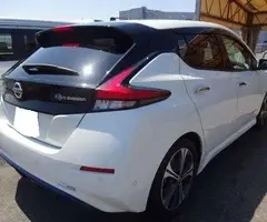 Elektromobilis 2-os kartos Nissan Leaf hečbeko kėbulas ZE1 modifikacija 2018m.