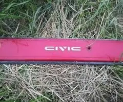 Honda Civic Žibintai, stabdymo žibintai, posūkių signalai.