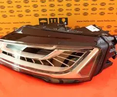 Audi A8 priekinis k/p Led žibintas